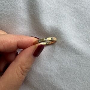 Mejuri YG ring with Natural Diamonds (size 8)